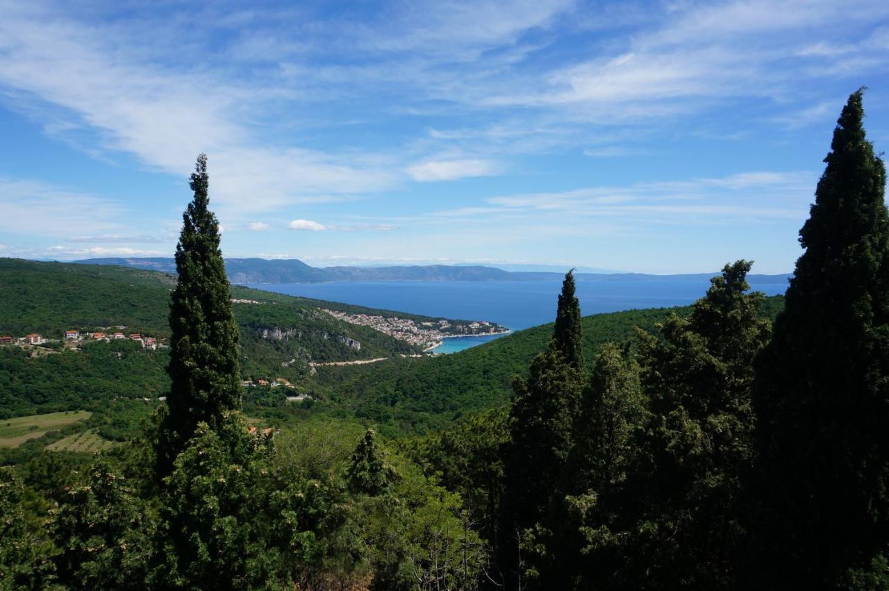 Apartment Layla - Intermezzo With Sea View In Center Of Rabac Dış mekan fotoğraf