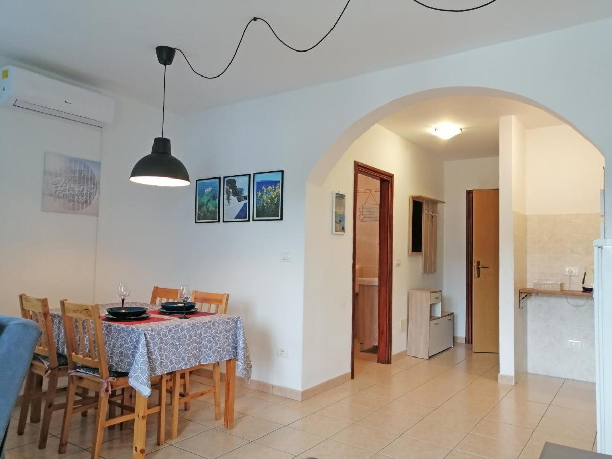 Apartment Layla - Intermezzo With Sea View In Center Of Rabac Dış mekan fotoğraf