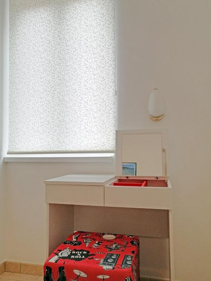 Apartment Layla - Intermezzo With Sea View In Center Of Rabac Dış mekan fotoğraf